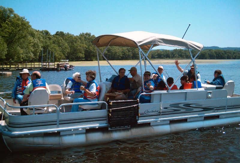 Small Pontoon Boats on Pinterest Boat Seats, Deck Boats 